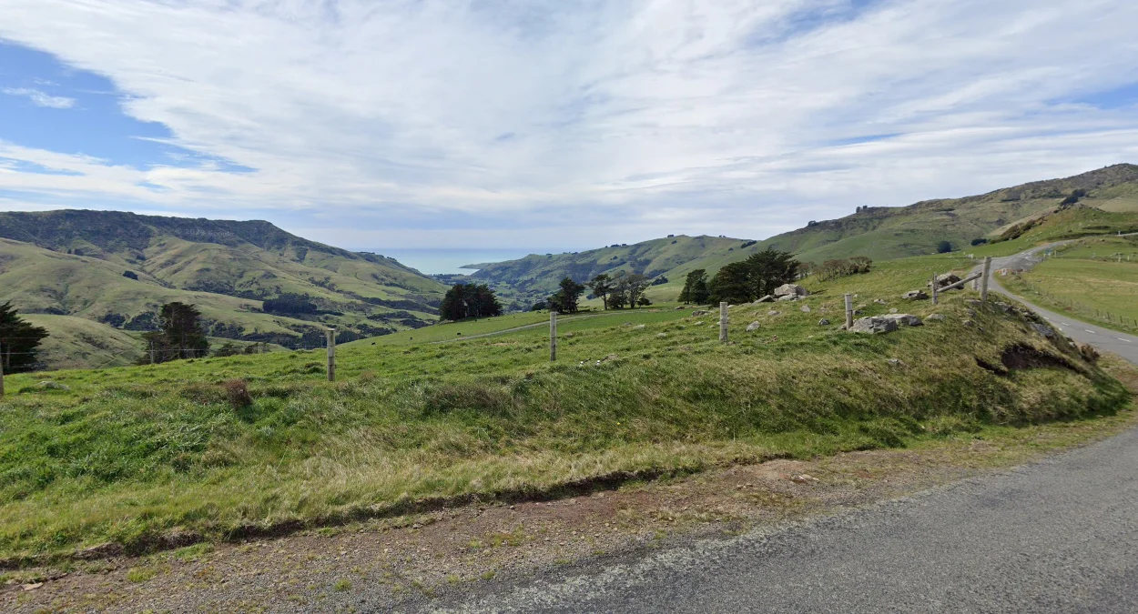 阿卡羅阿岩石草丘景觀