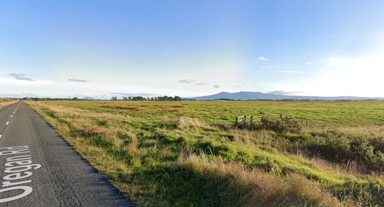 皮龍吉亞卡克普庫雙峰山脈