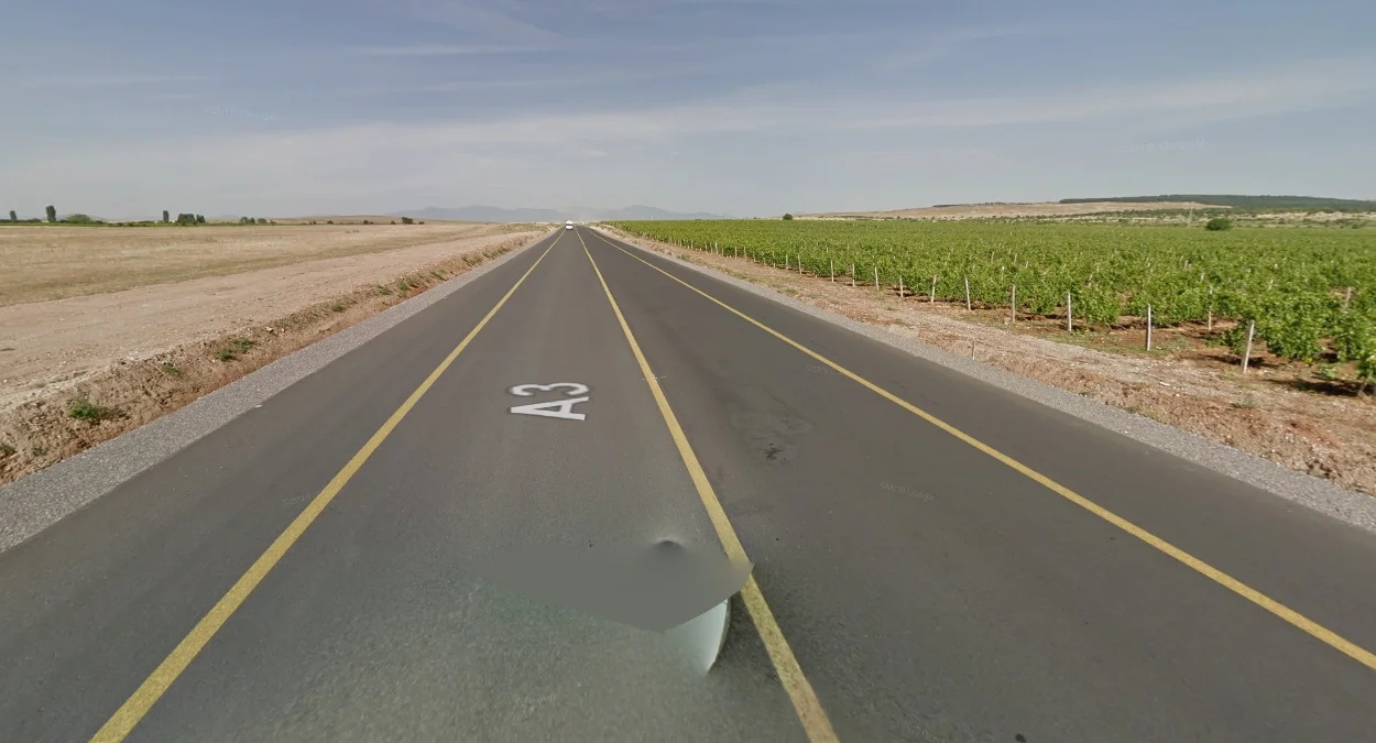 韋萊斯以東A3公路三條黃線