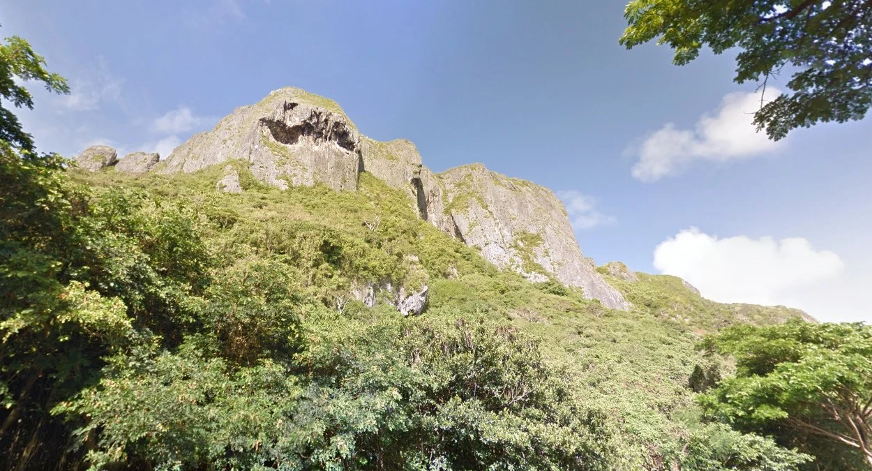 島嶼北端自殺崖