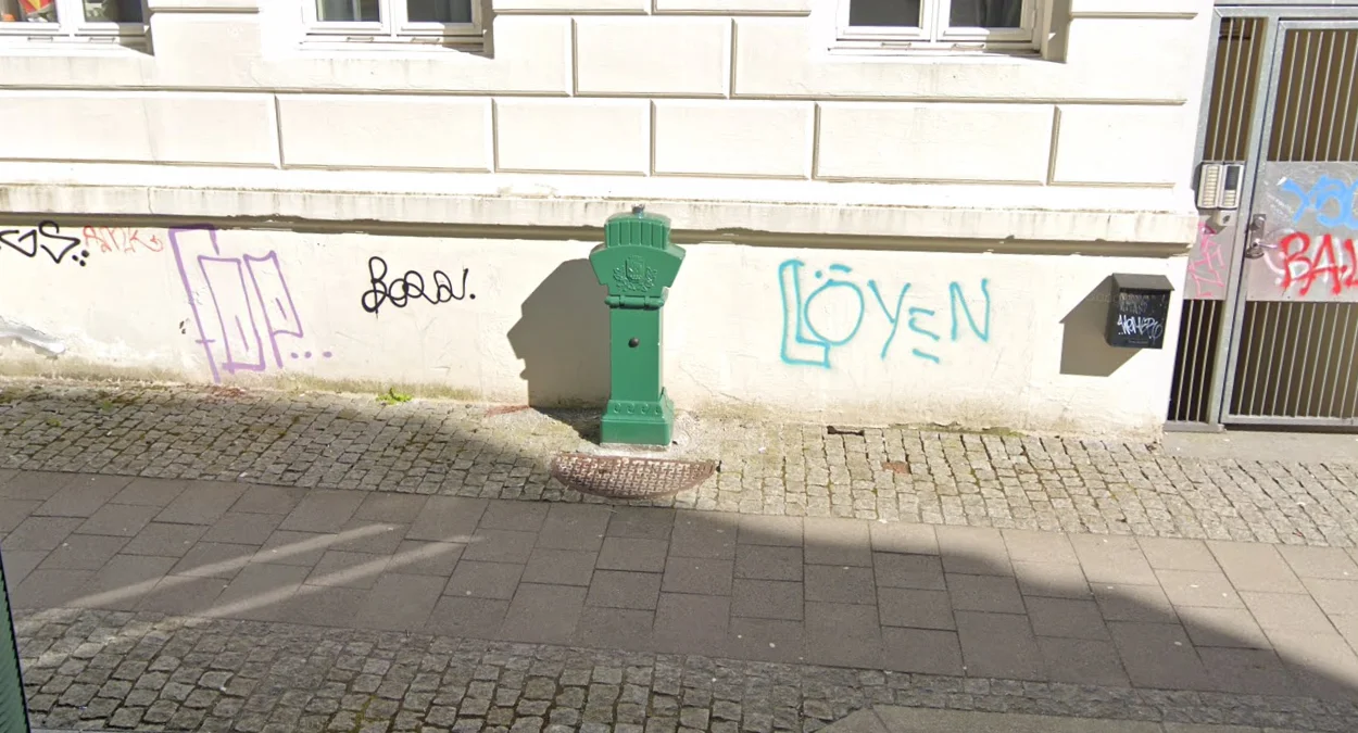 卑爾根綠色消防栓