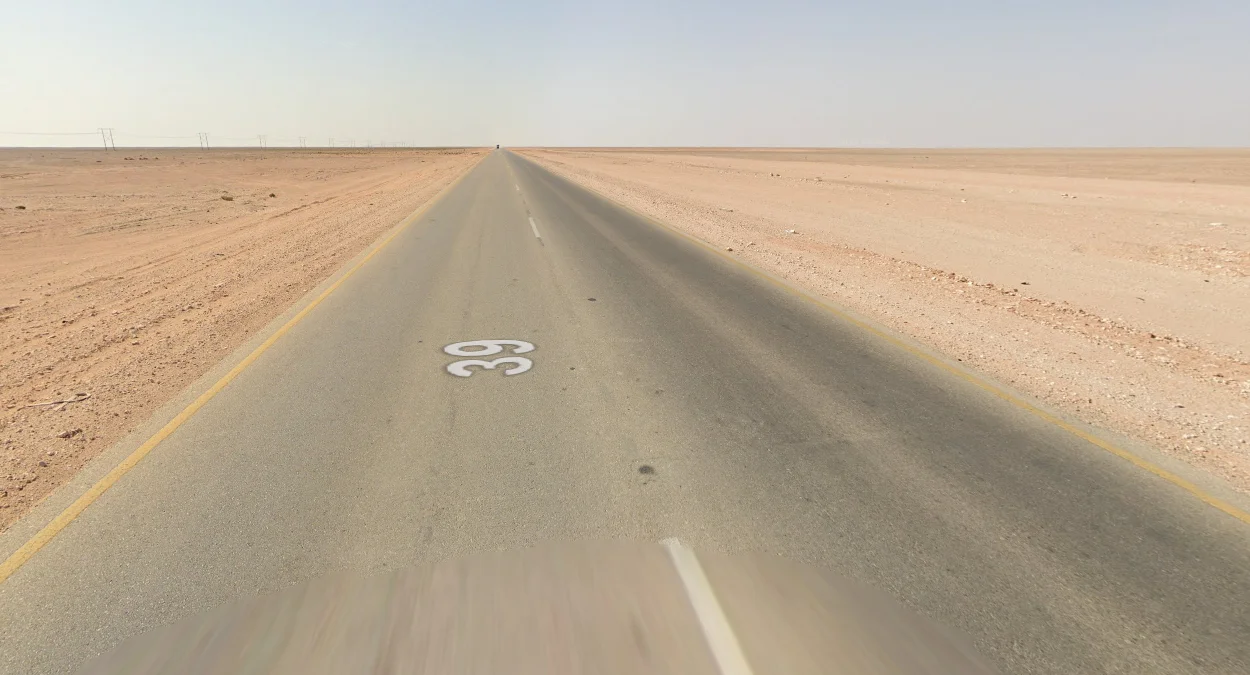 道路標線：黃外白中線