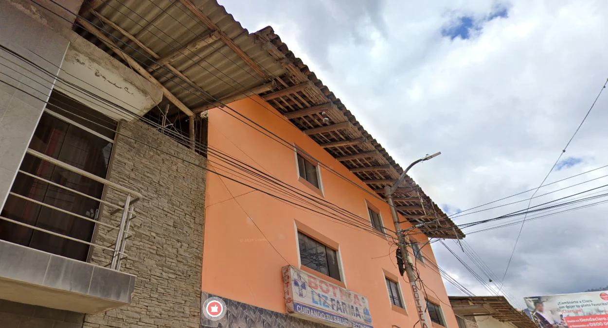 北部木支撐懸挑屋頂