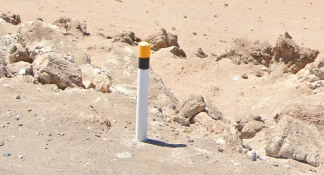 莫克瓜黑黃條紋護柱