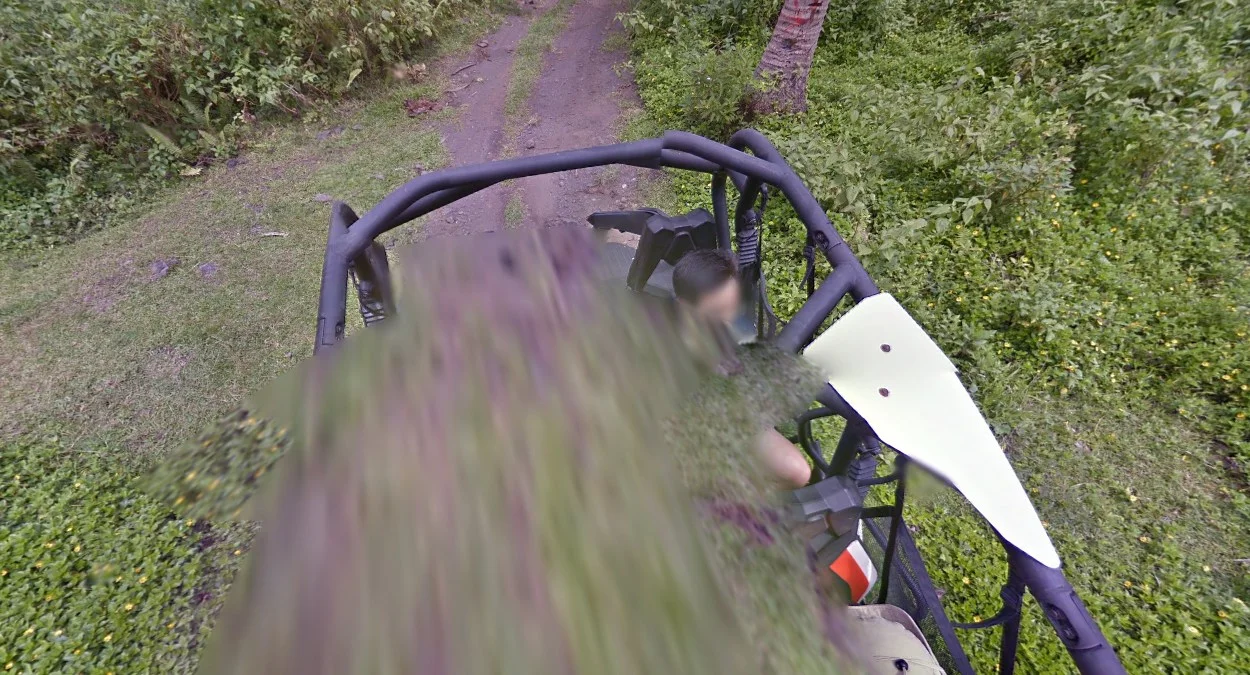 馬榮火山南部黑條車輛