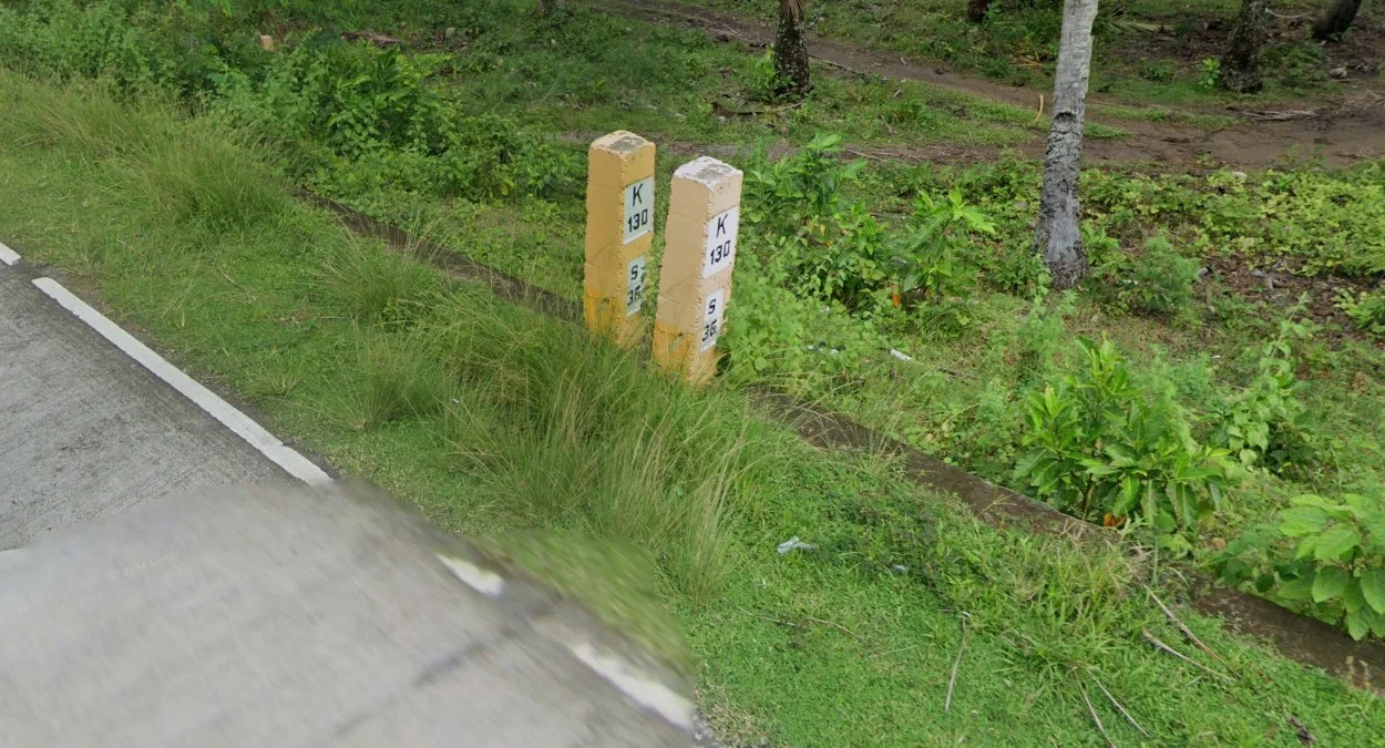 獨特方形黃色路石