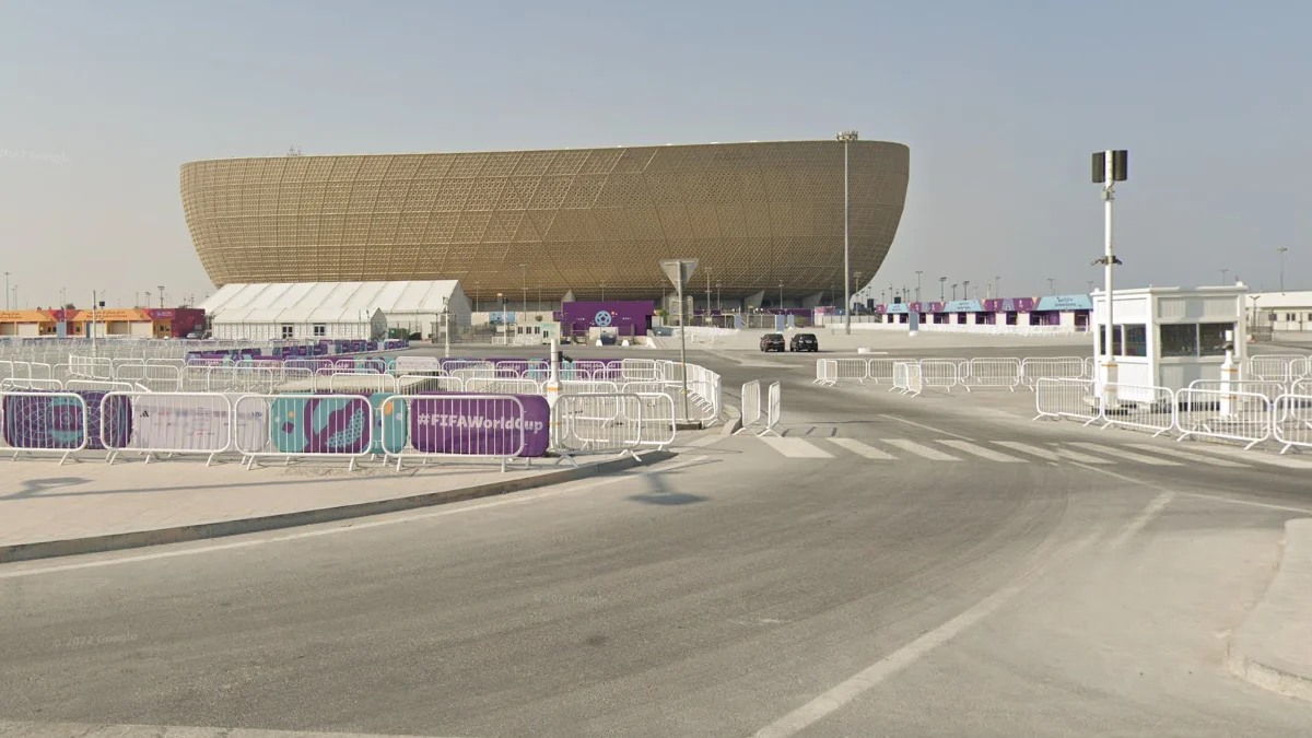 盧塞爾碗狀體育場