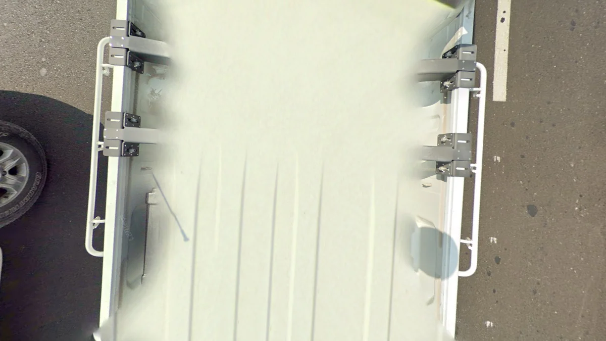 Ar-Rayyan東南車斗左側黑箱