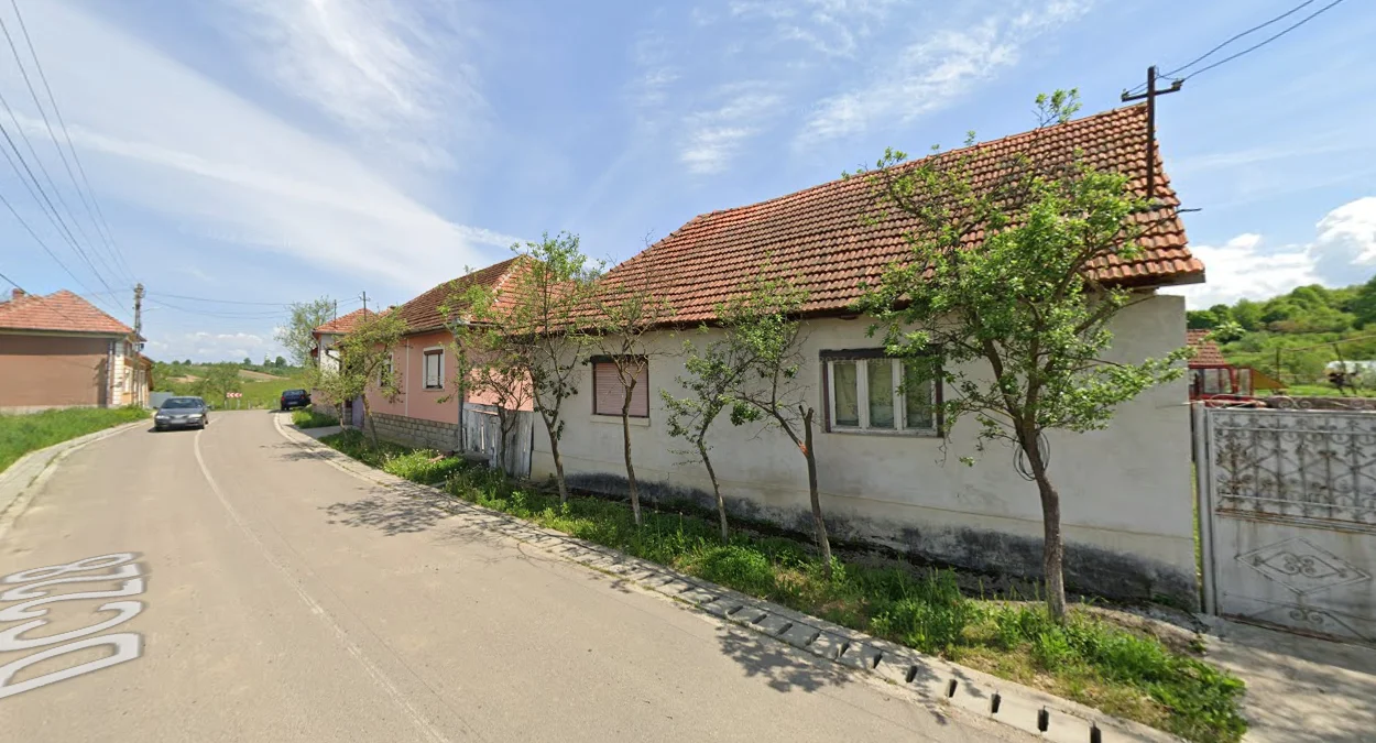 西部常見橙色瓦片屋頂