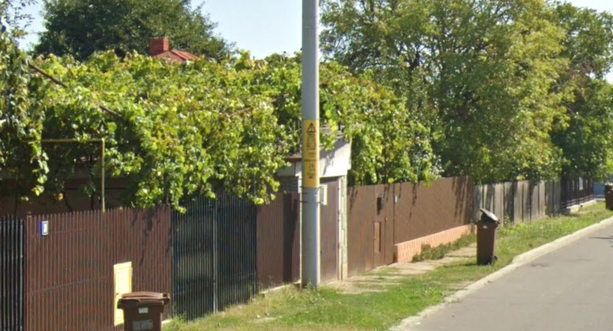 特大黃色電線桿貼紙