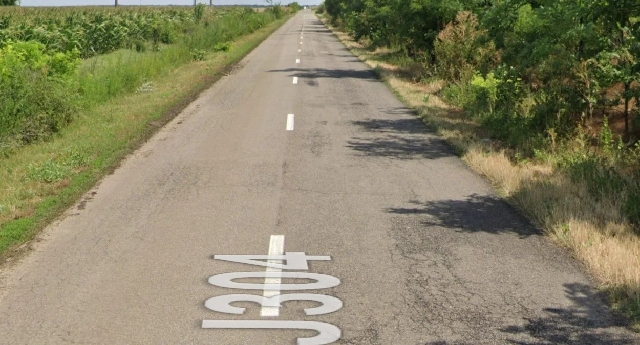 中間標線明顯較粗