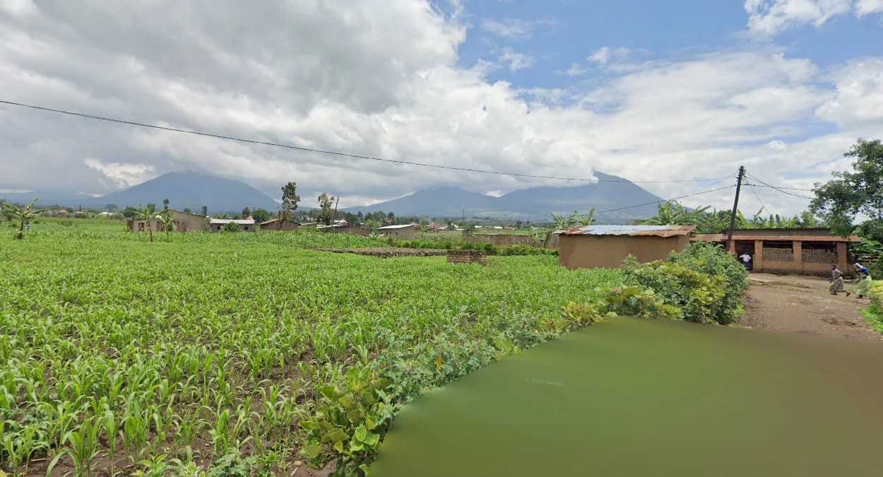 西北部火山與岩石
