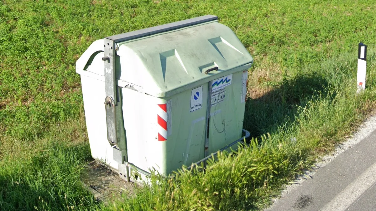 常見石灰綠色垃圾桶