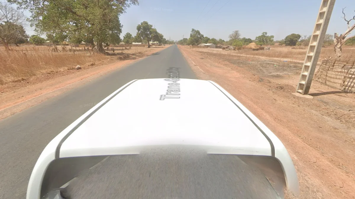 第四代白色街景車