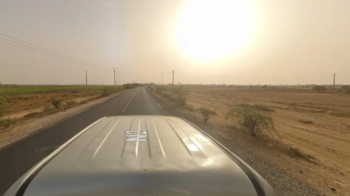 N2公路低日照模糊景觀