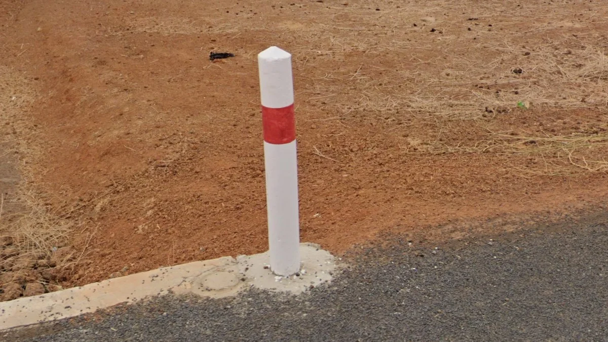 法式路樁與基礎設施