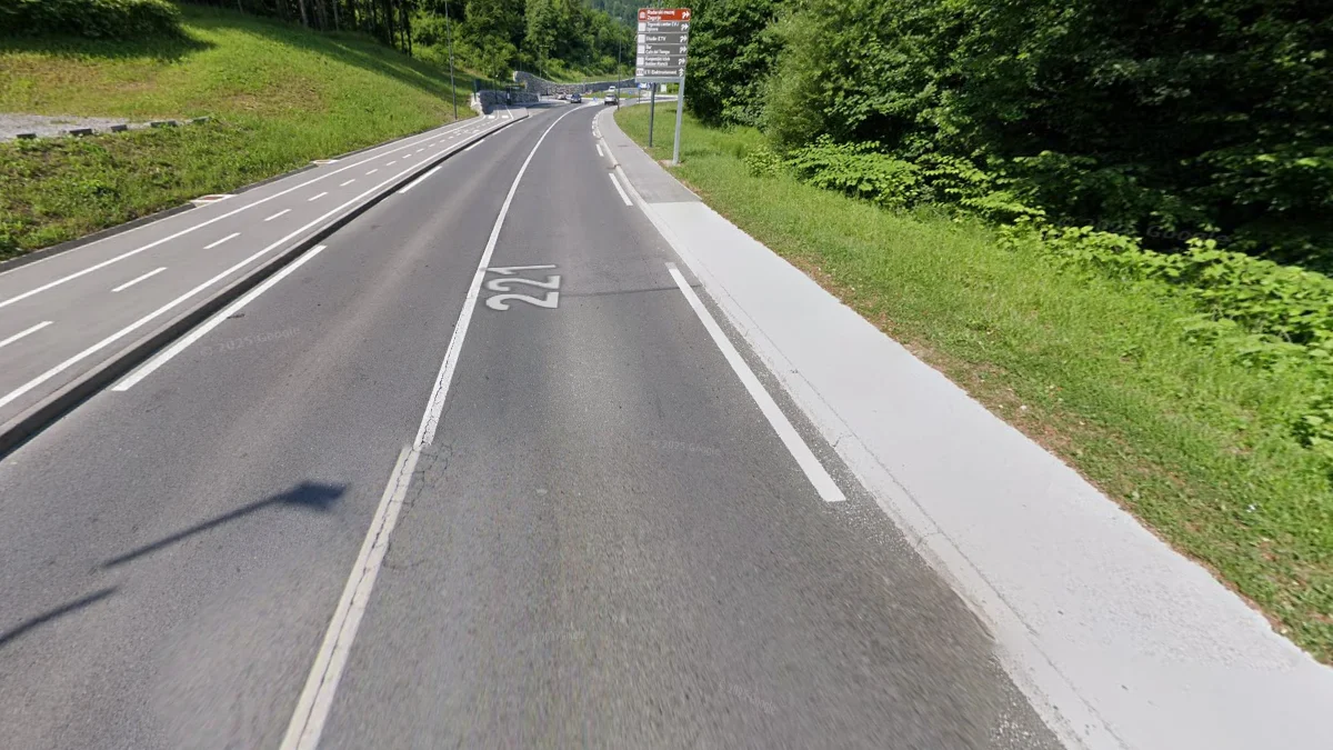 道路長外側虛線