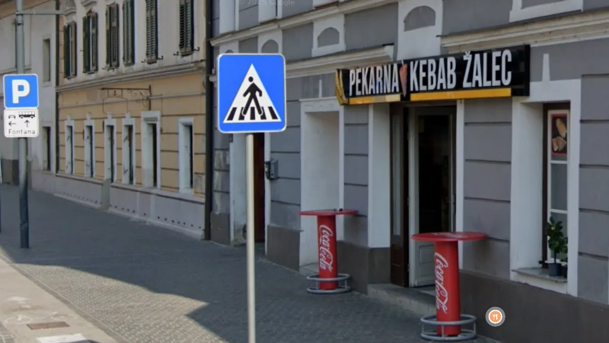 五條紋行人標誌