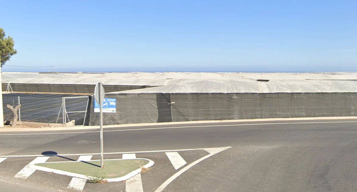 阿爾梅里亞附近的白色溫室