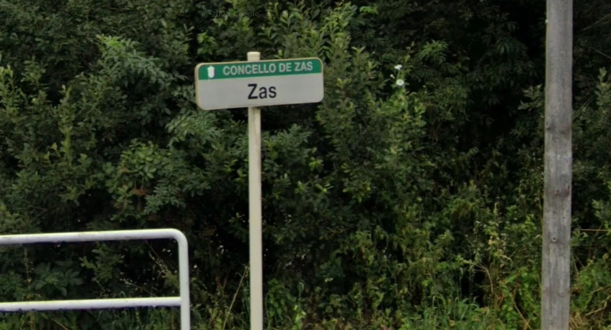 加利西亞城鎮的頂部色條