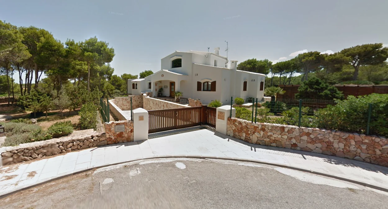 巴利亞利群島的典型白屋