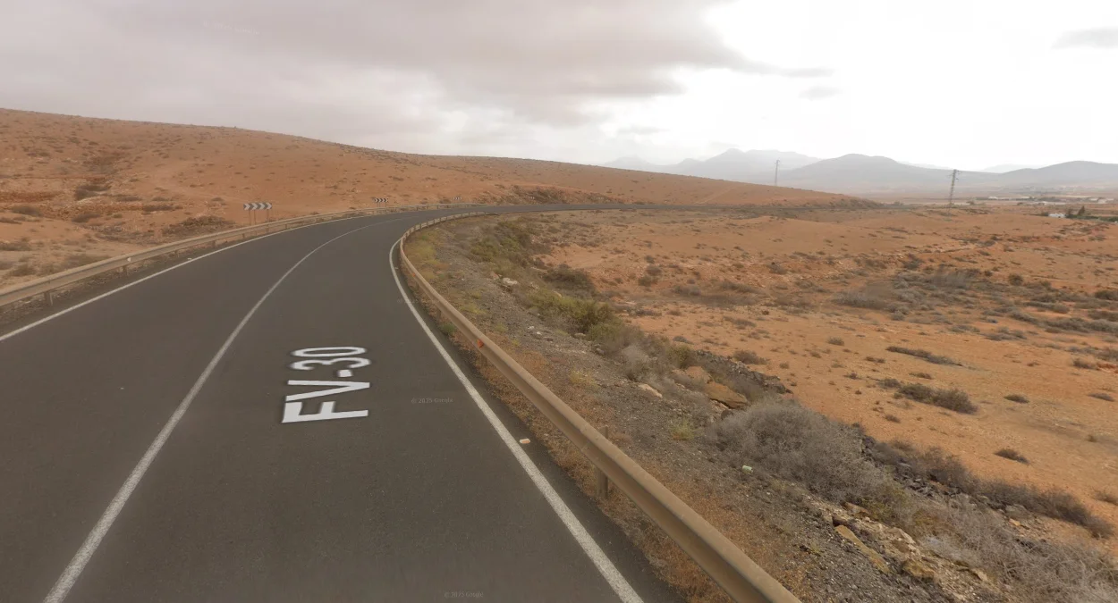 富埃特文圖拉島的橘色土壤