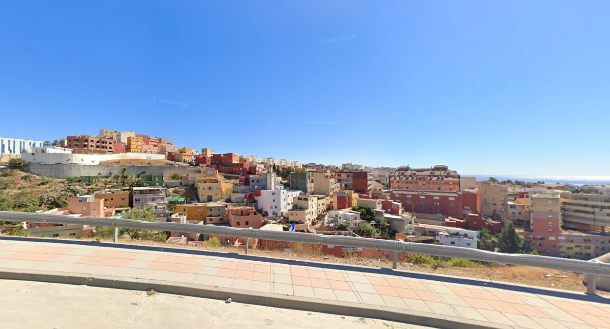 休達的北非建築與藍天