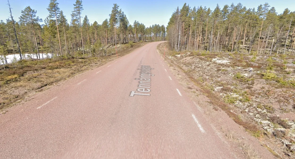 達拉納西部的紅色道路