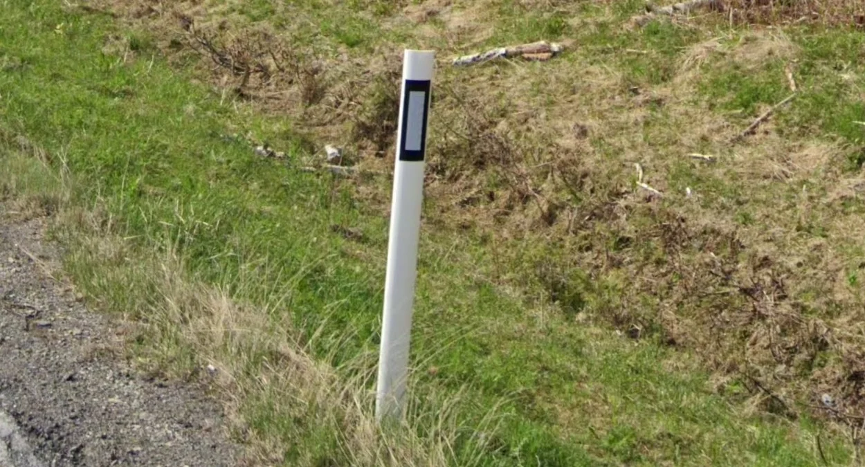 北部主要道路的扁平護柱