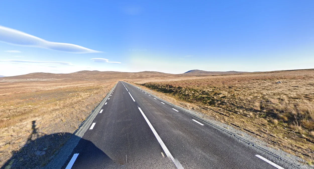 唯一在林木線以上的鋪面道路