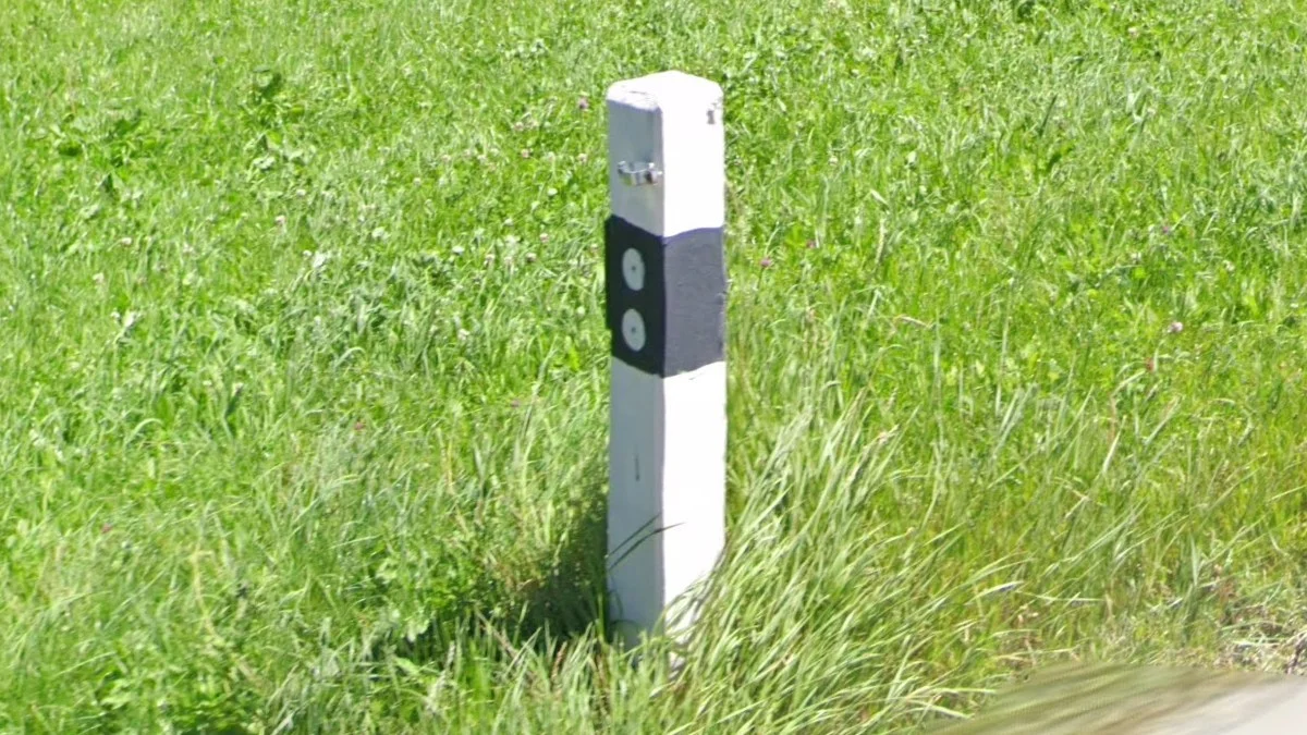 瓦萊州厚木路樁