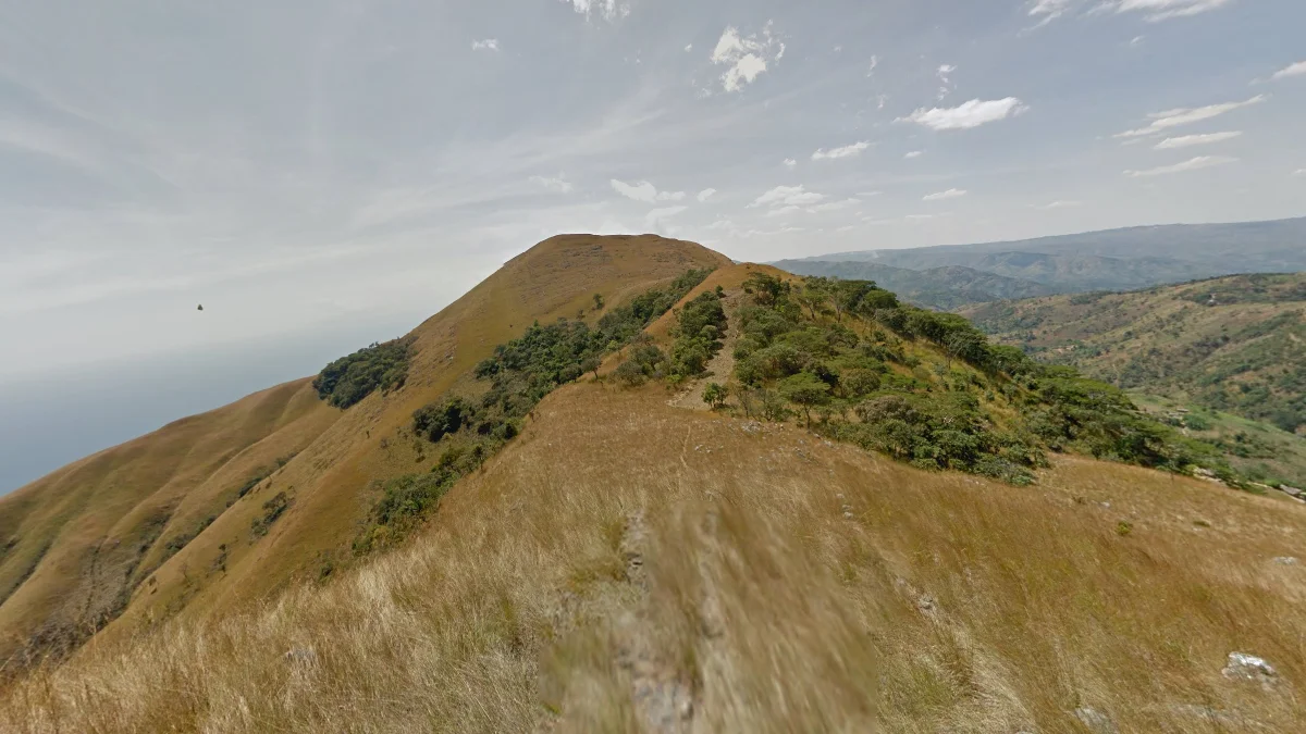 貢貝山頂草原景觀