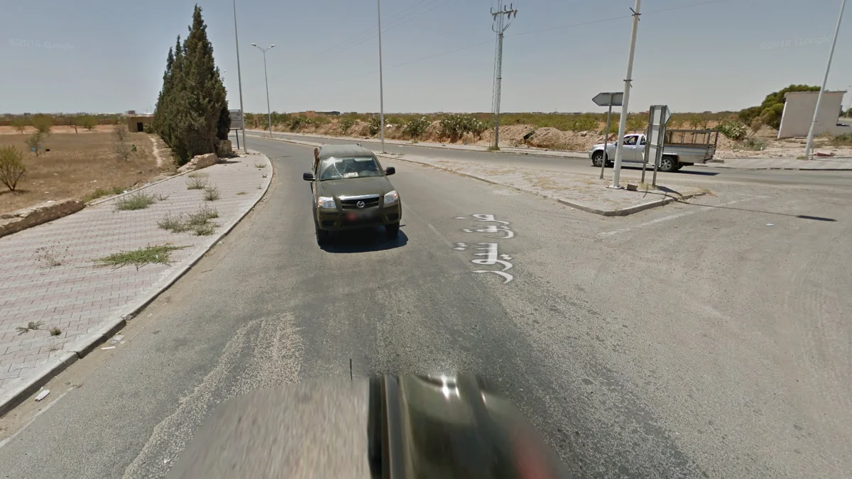 深綠色馬自達隨行車