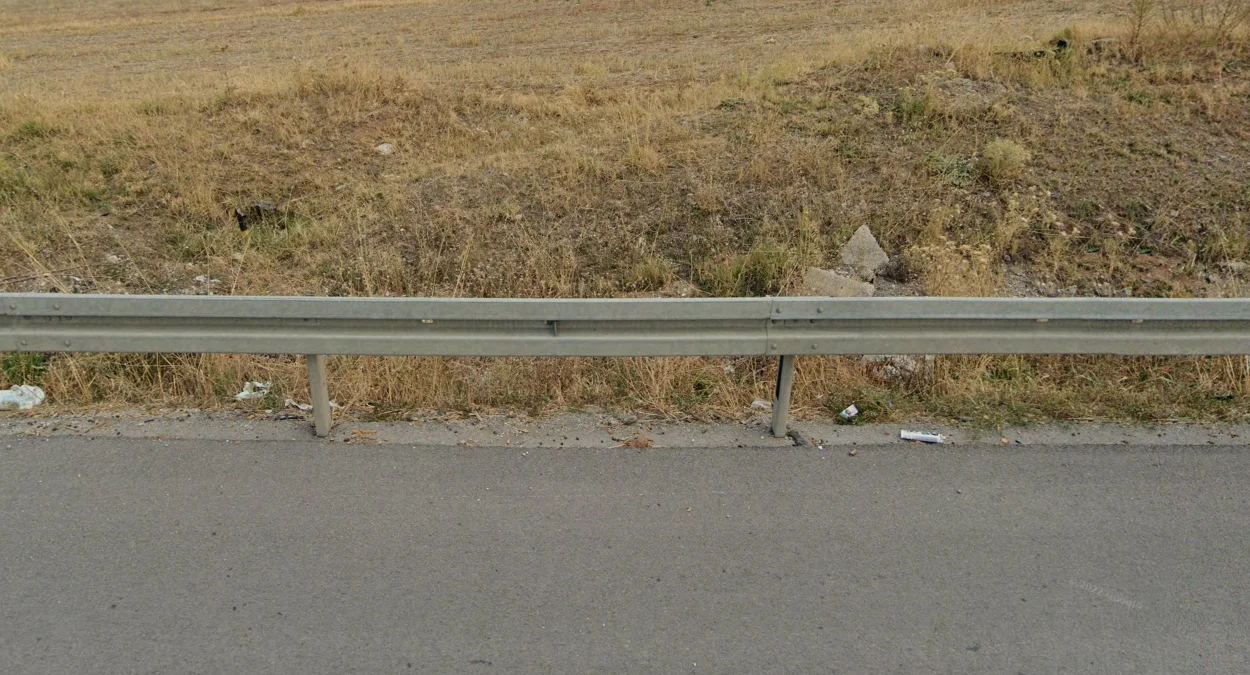 圓邊與方邊護欄