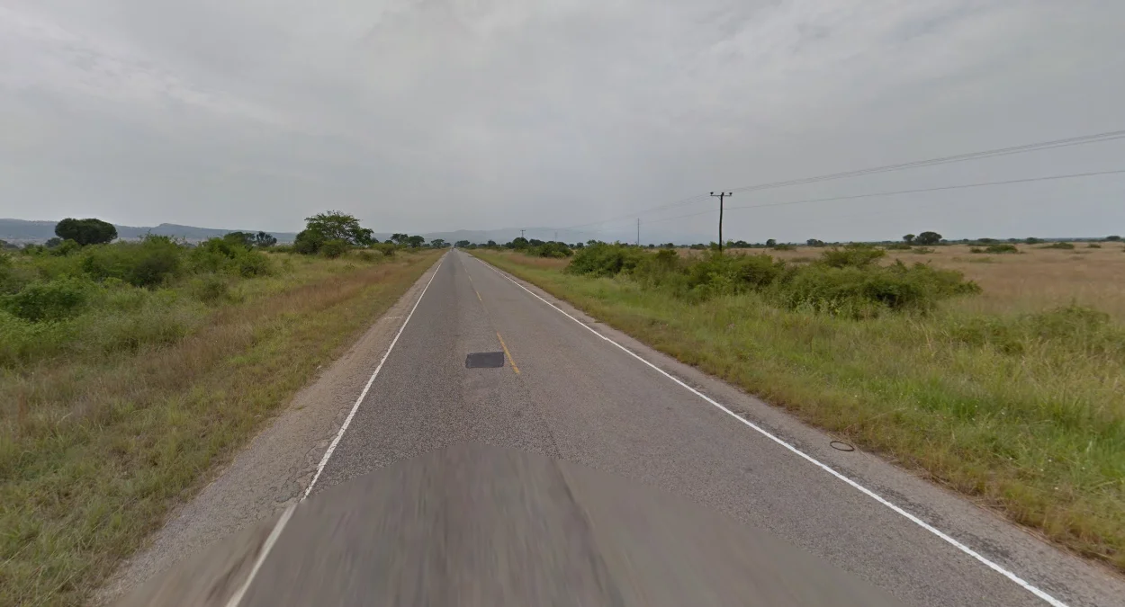 坎帕拉外唯一鋪設道路