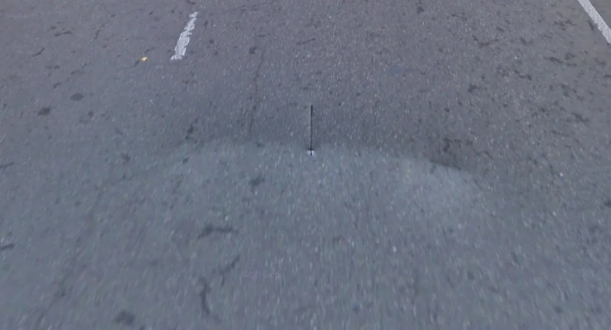 敖德薩2011年銀色短天線車