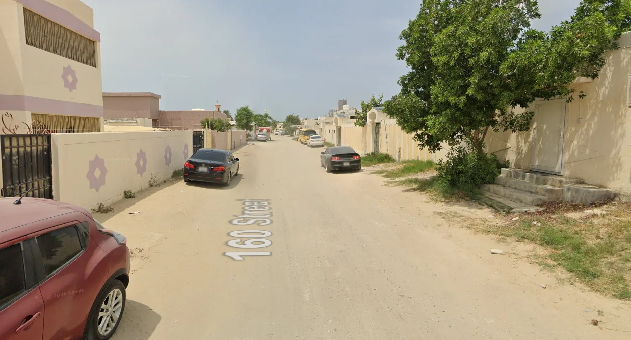 未鋪設瀝青的住宅道路