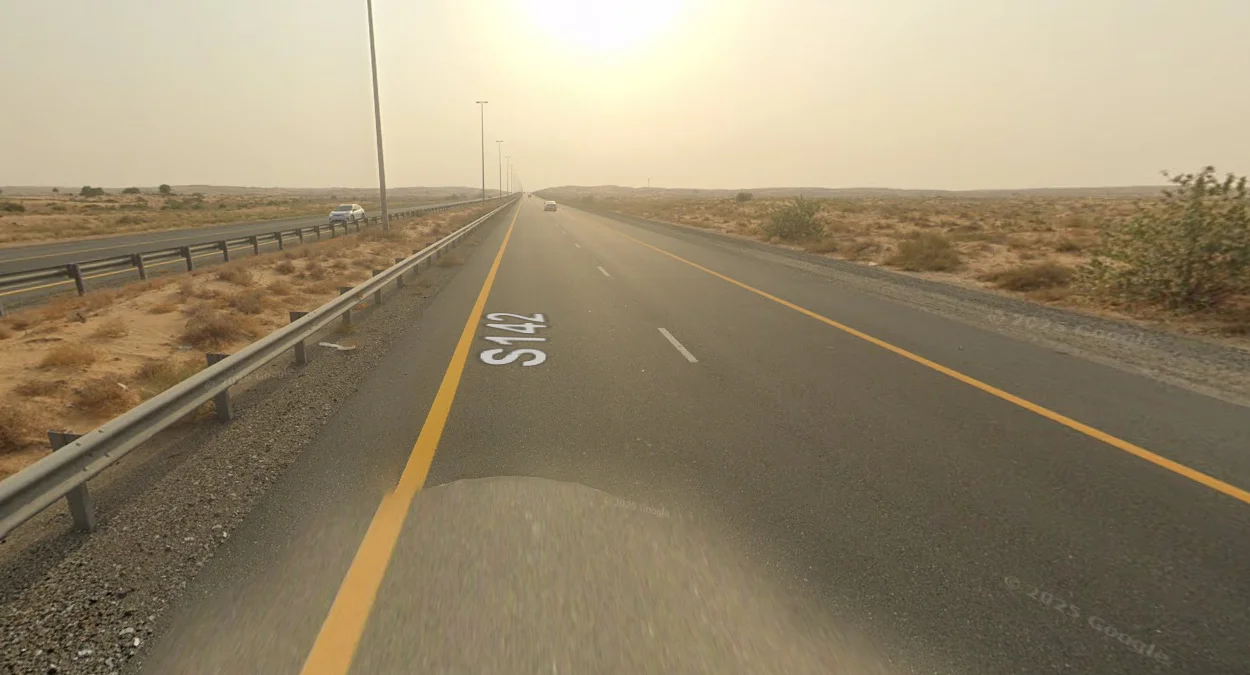 黃色路緣線與中線