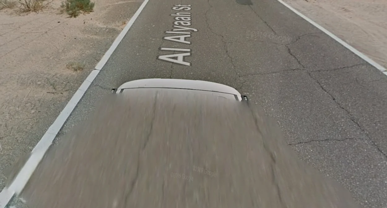 第三代白色街景車