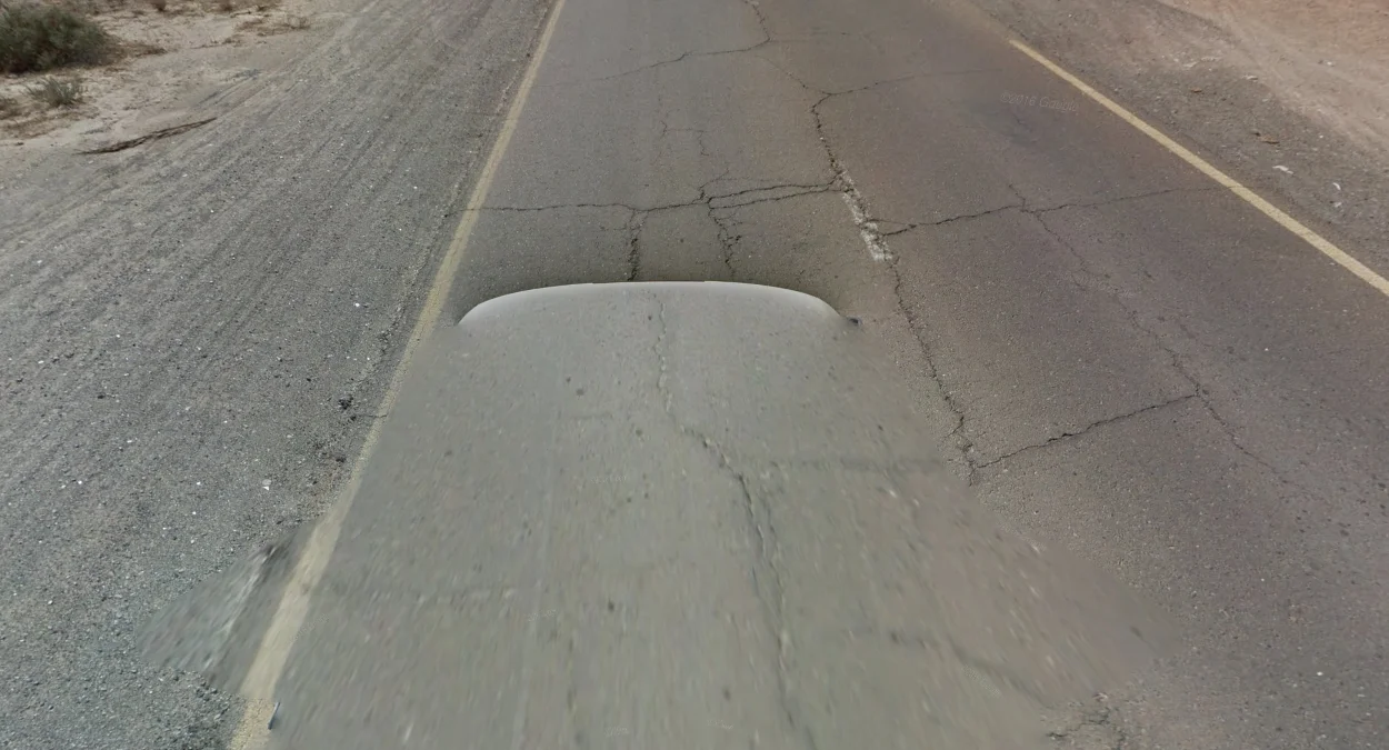 第四代白色皮卡街景車