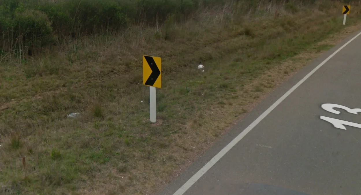 黃色黑箭頭標誌