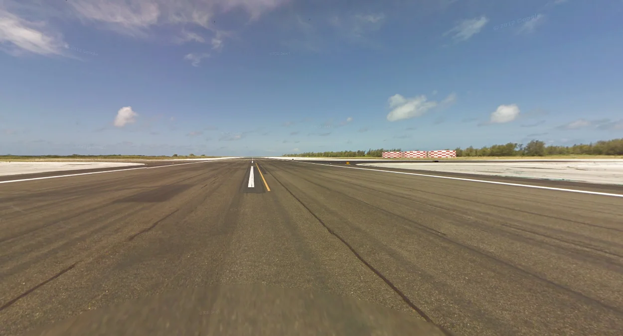 中途島跑道街景