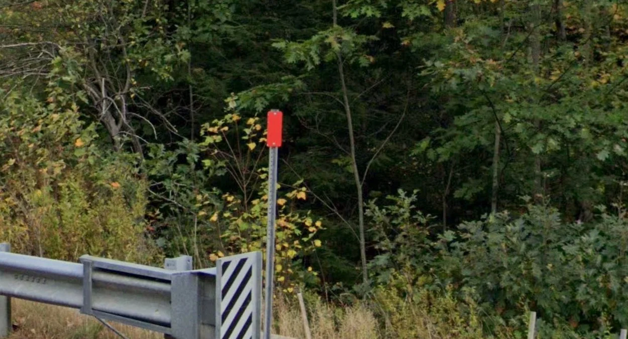 緬因/新罕布夏/麻州橋樑標記