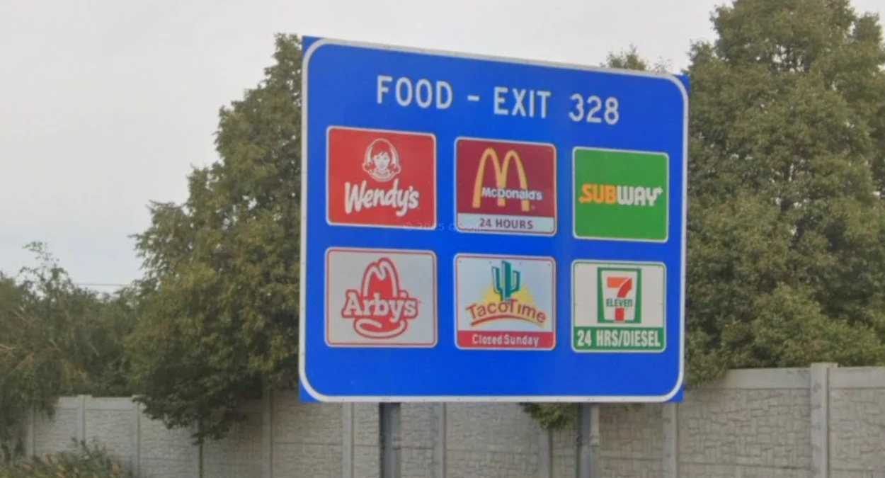 高速公路藍色服務標誌