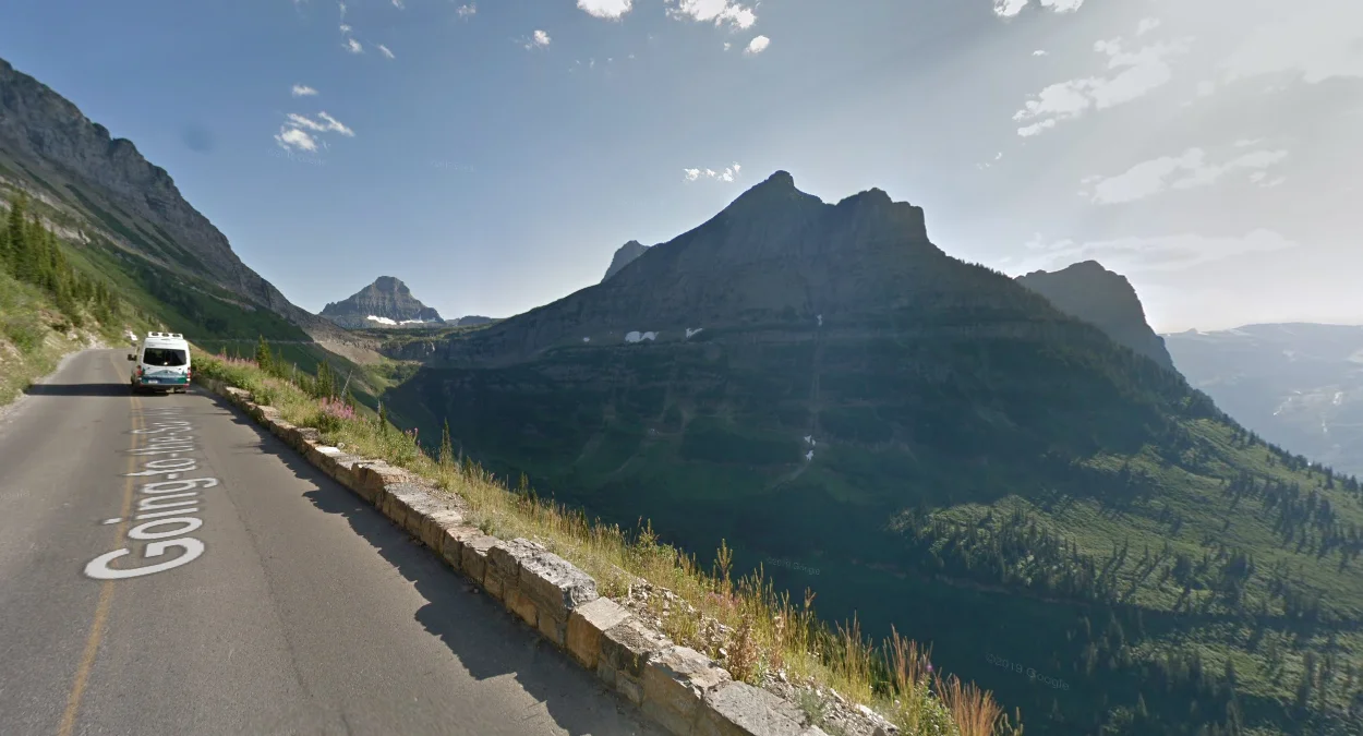 冰川國家公園陡峭山峰