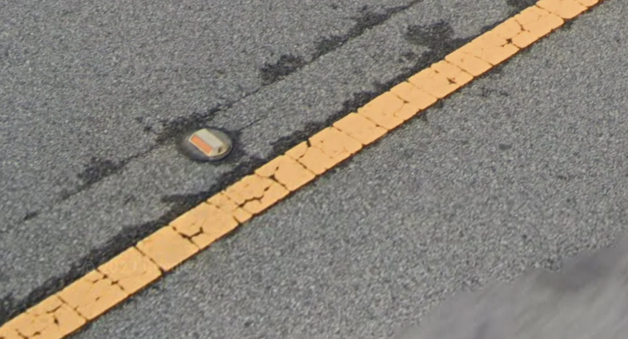 矩形凸起路面標記