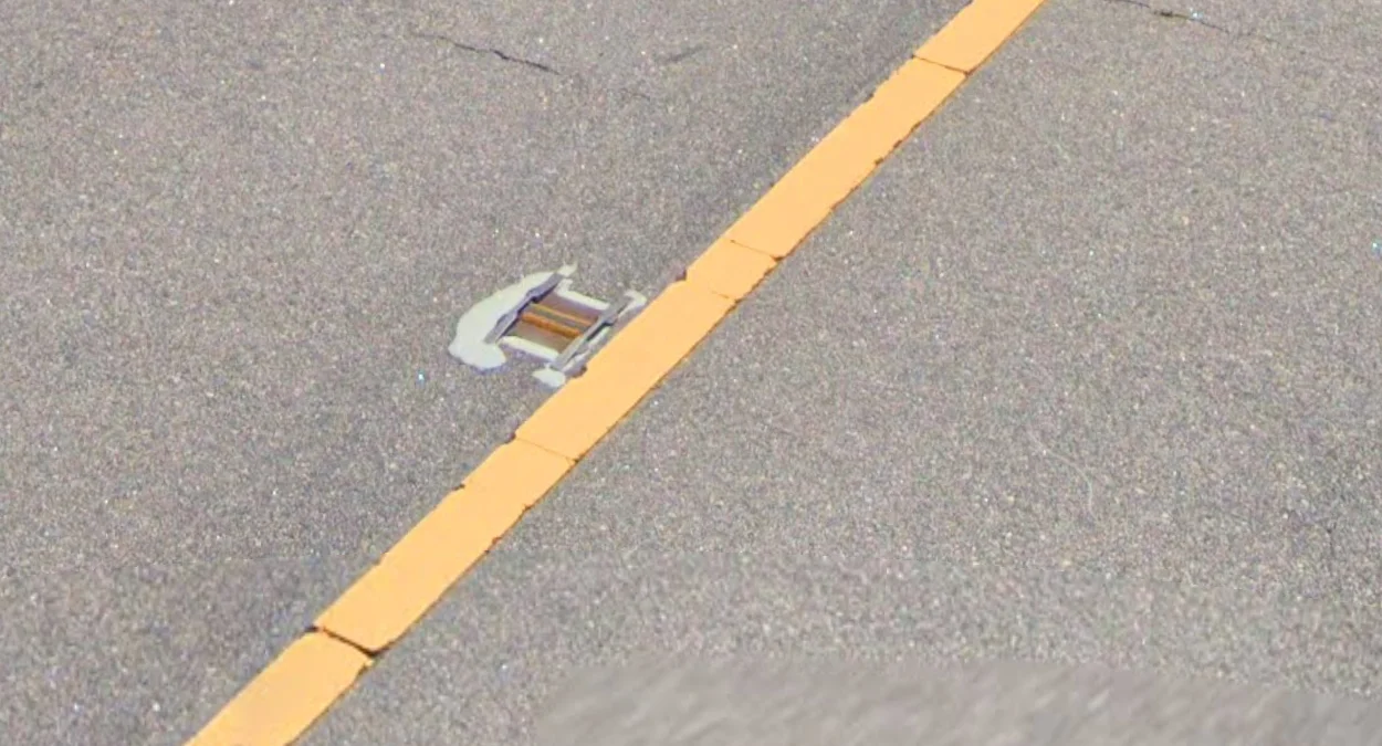 可鏟雪凸起路面標記